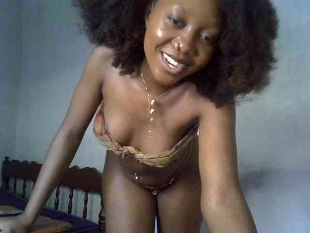 SpicyMackenzie1 webcam