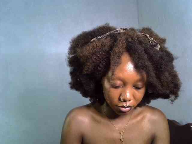 SpicyMackenzie1 webcam