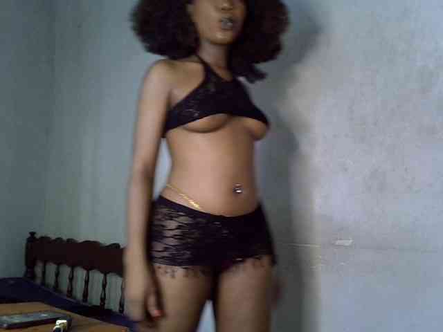 SpicyMackenzie1 webcam