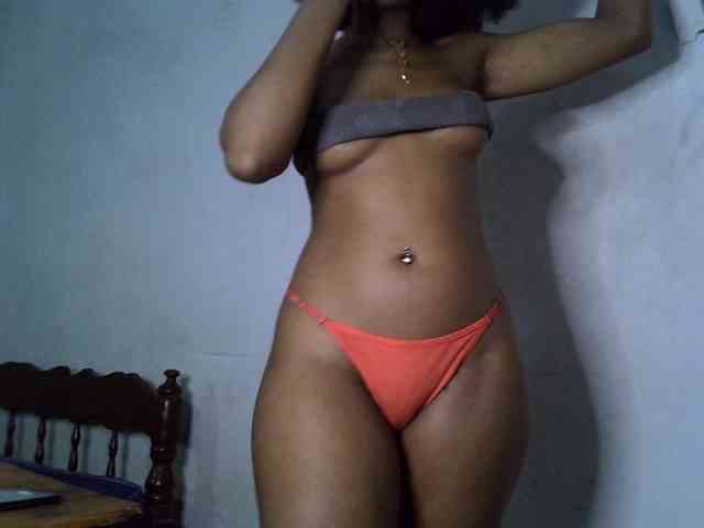 SpicyMackenzie1 webcam