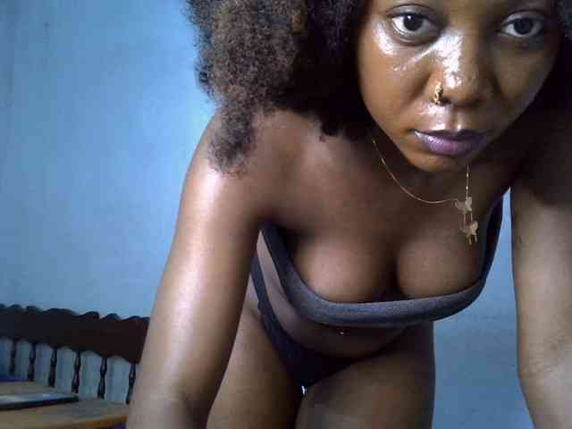 SpicyMackenzie1 webcam