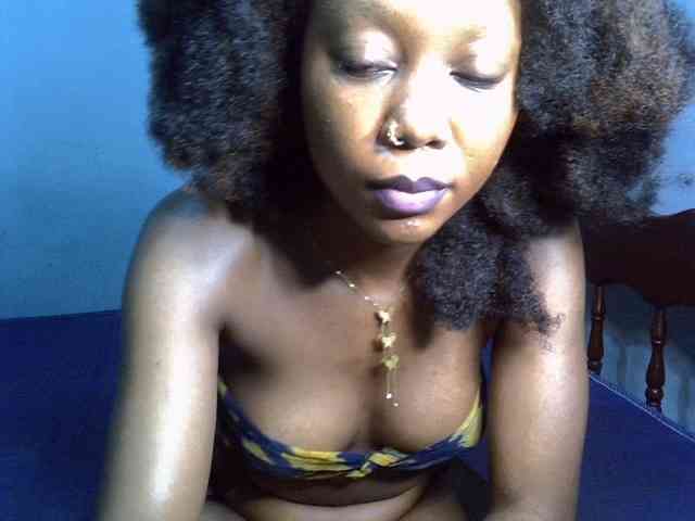 SpicyMackenzie1 webcam