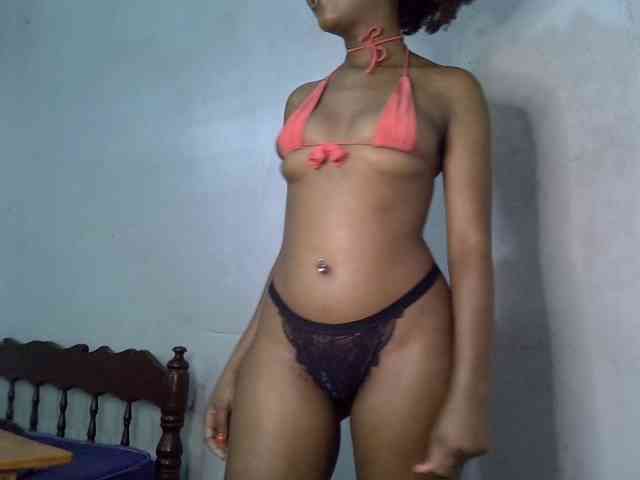 SpicyMackenzie1 webcam