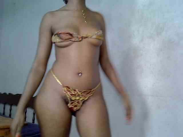 SpicyMackenzie1 webcam