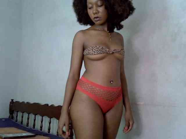 SpicyMackenzie1 webcam