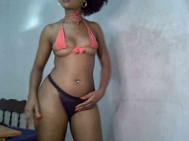 SpicyMackenzie1 webcam