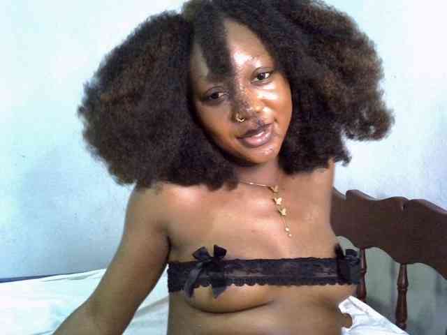 SpicyMackenzie1 webcam