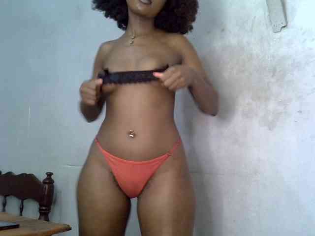 SpicyMackenzie1 webcam