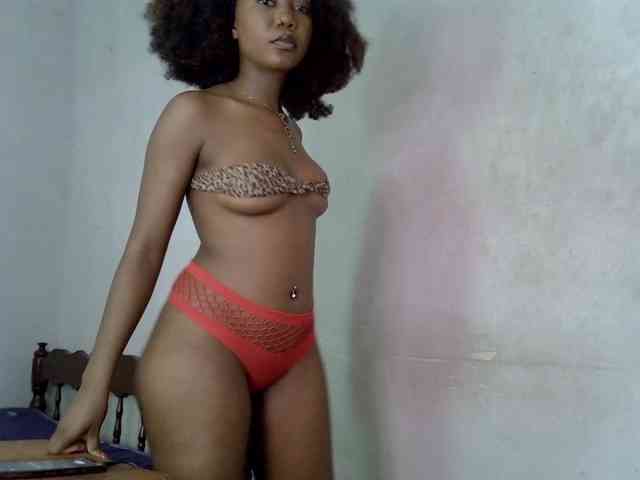 SpicyMackenzie1 webcam