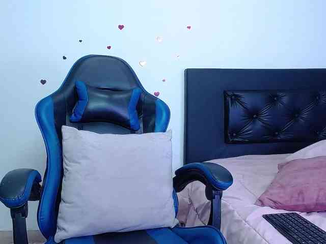 Angela-Depp webcam