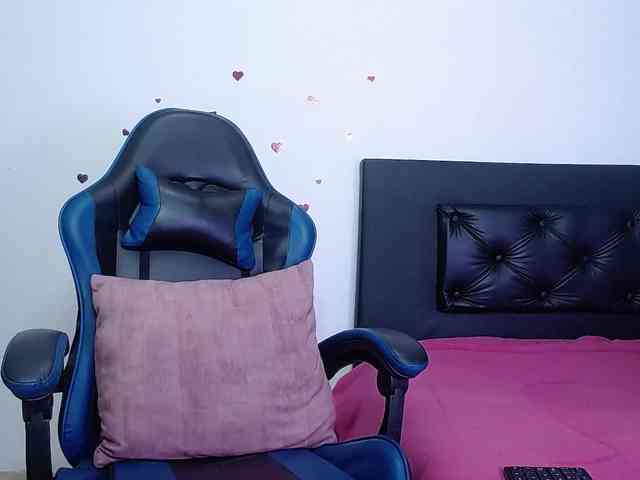 Angela-Depp webcam