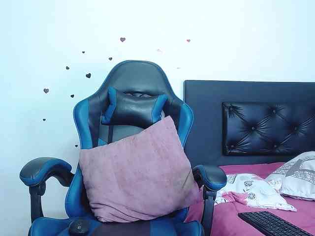Angela-Depp webcam