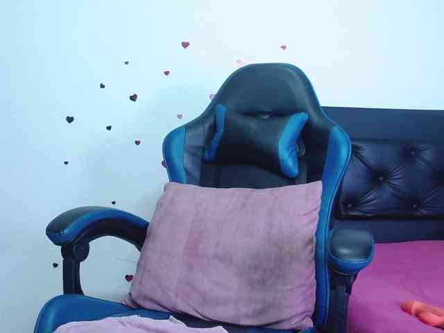 Angela-Depp webcam