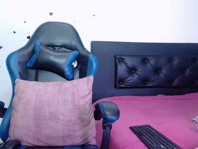 Angela-Depp webcam