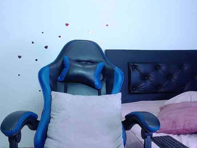 Angela-Depp webcam