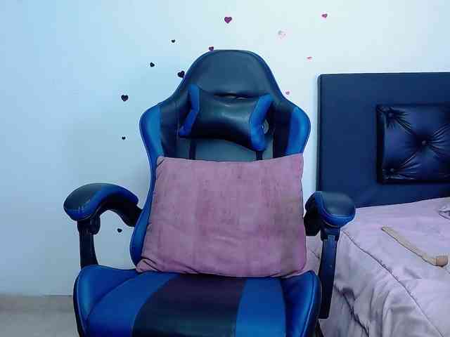 Angela-Depp webcam