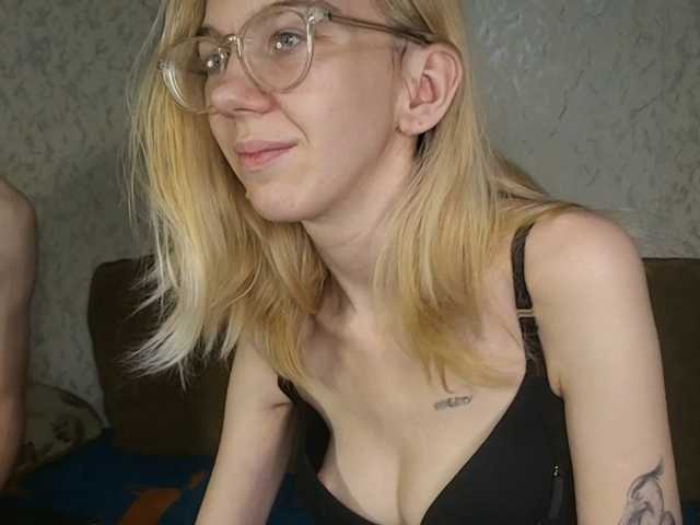 MarkoMary live cam on BongaCams