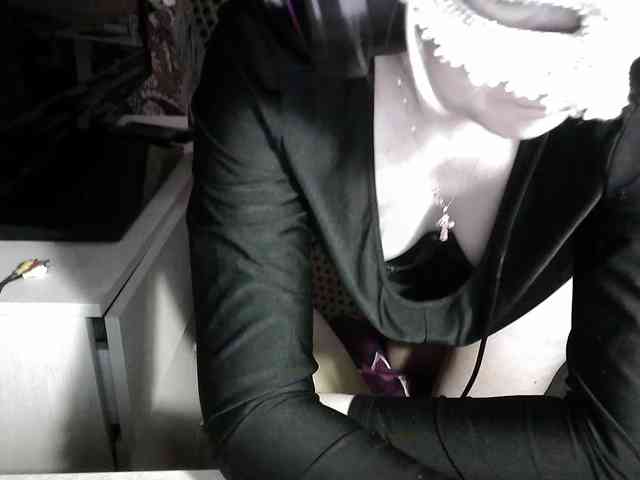 -Julia-Rain- Live Webcam on BongaCams