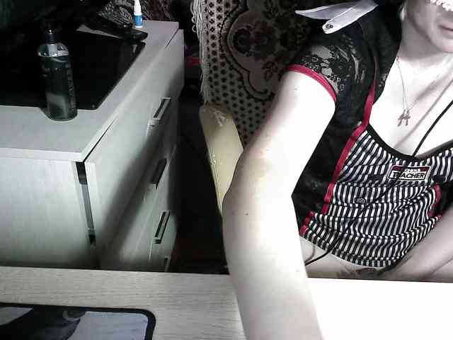 -Julia-Rain- Live Webcam on BongaCams