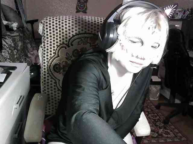 -Julia-Rain- webcam