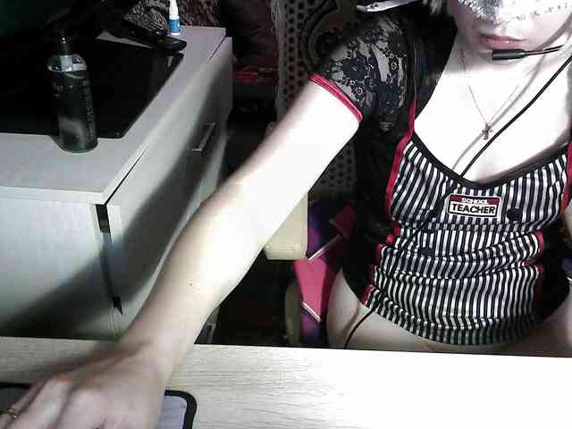 -Julia-Rain- Live Webcam on BongaCams