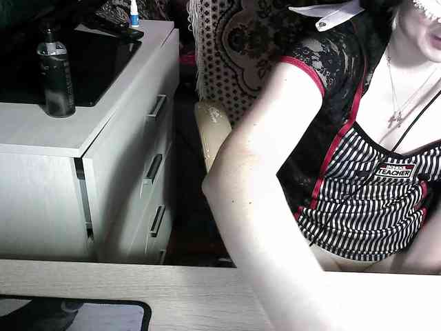 -Julia-Rain- Live Webcam on BongaCams
