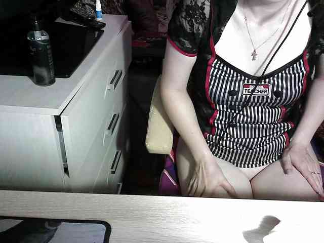 -Julia-Rain- Live Webcam on BongaCams