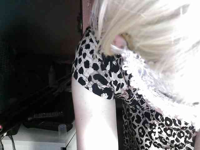 -Julia-Rain- -Julia-Rain-