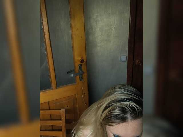 SvitLove2026 live cam on BongaCams