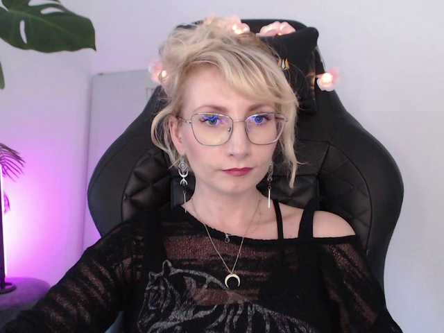 CinderellaMoon live webcam show