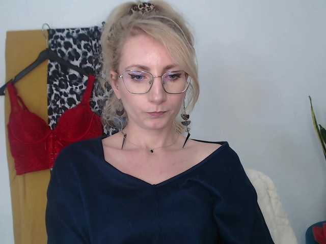 CinderellaMoon Live Cam on BongaCams