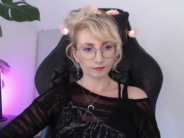 CinderellaMoon live webcam show