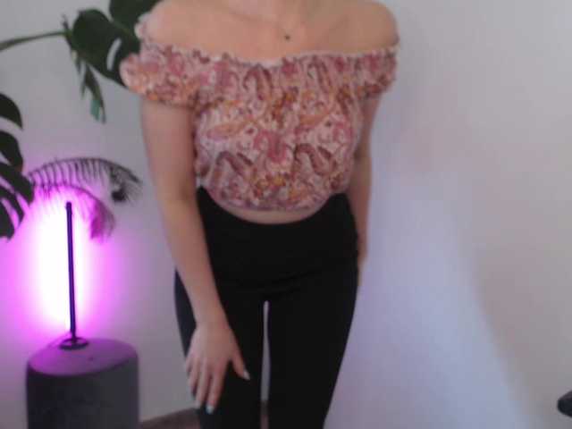 CinderellaMoon live cam on BongaCams
