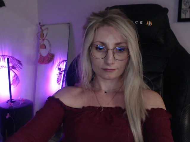 CinderellaMoon live cam on BongaCams