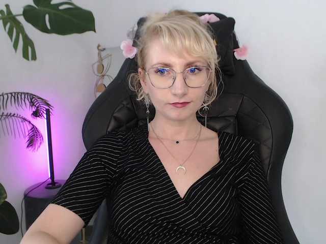 CinderellaMoon live webcam show