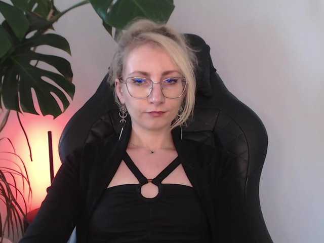 CinderellaMoon webcam