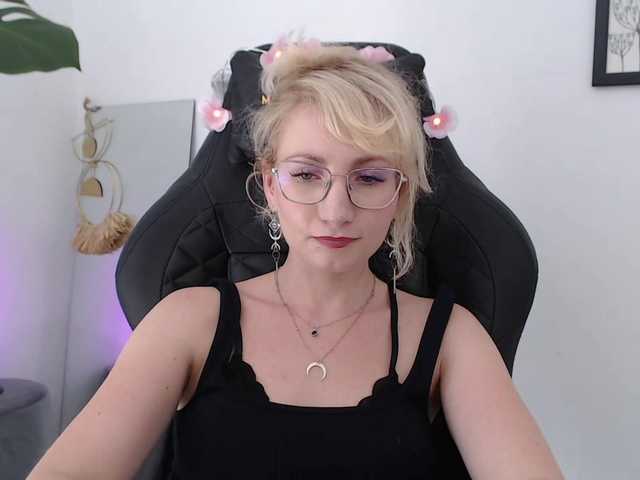 CinderellaMoon live webcam show