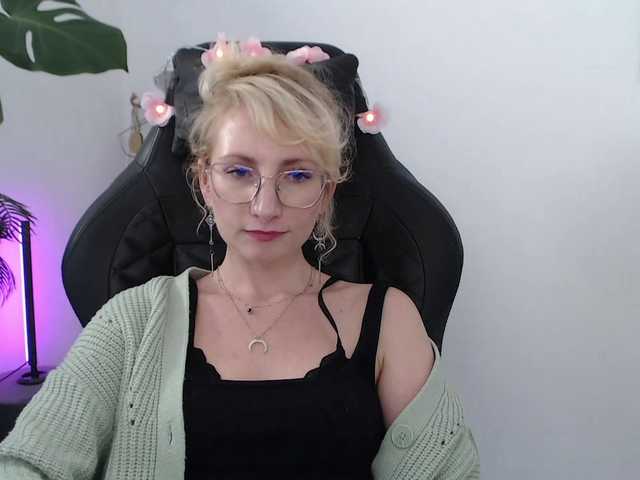 CinderellaMoon live webcam show