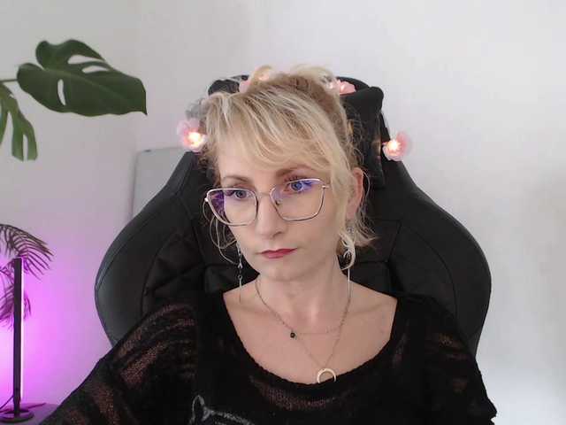CinderellaMoon live webcam show