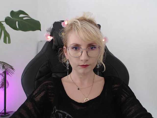 CinderellaMoon live webcam show