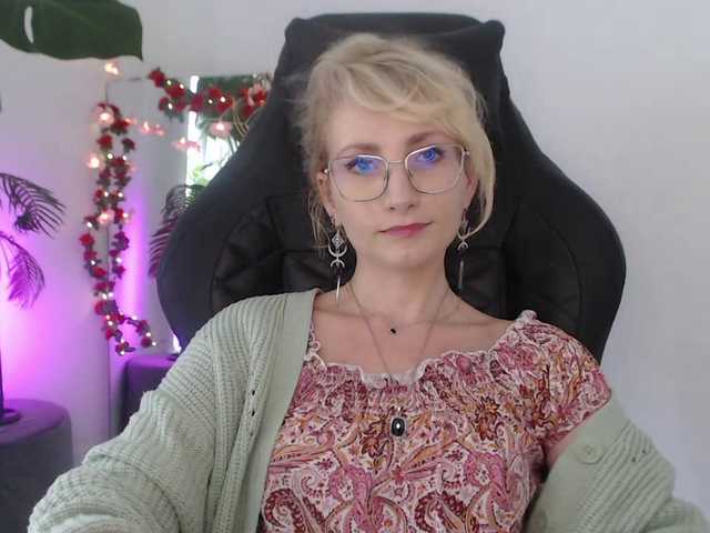 CinderellaMoon live cam on BongaCams