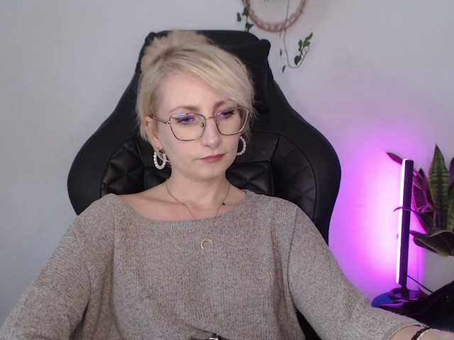 CinderellaMoon live cam on BongaCams
