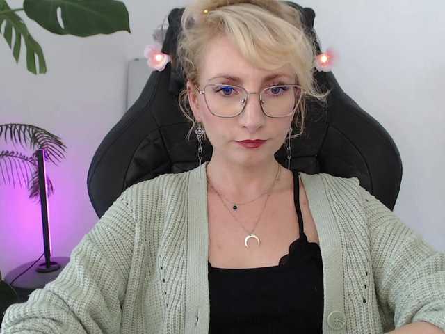 CinderellaMoon live webcam show
