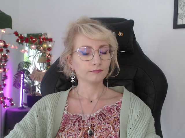 CinderellaMoon live cam on BongaCams