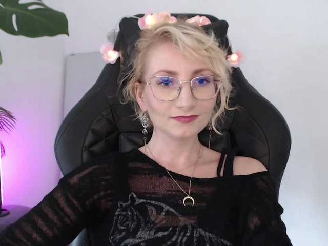 CinderellaMoon live webcam show