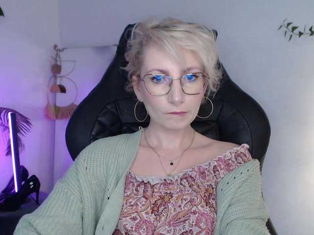 CinderellaMoon live cam on BongaCams