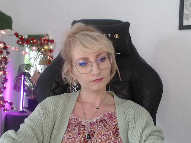 CinderellaMoon live cam on BongaCams