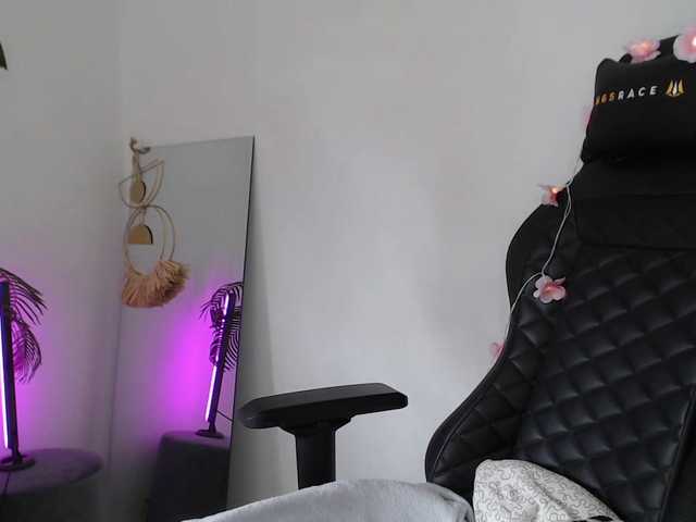 CinderellaMoon live cam on BongaCams
