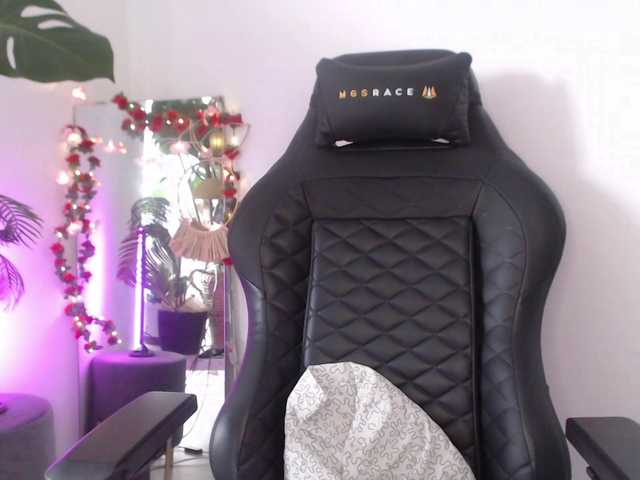CinderellaMoon live cam on BongaCams