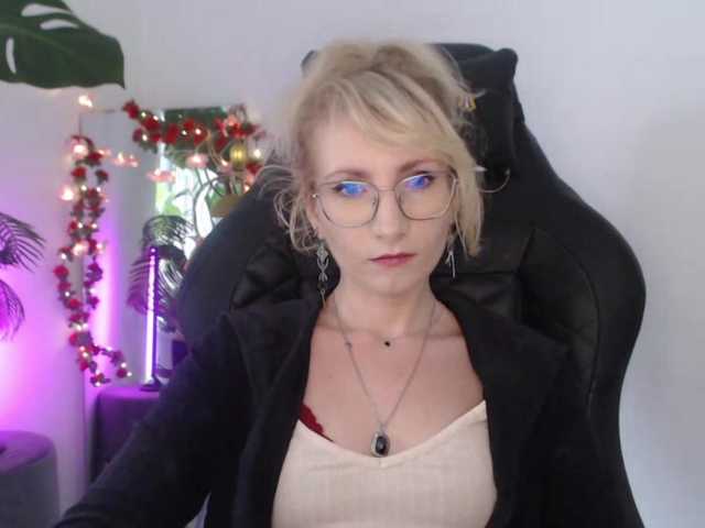 CinderellaMoon Live Cam on BongaCams